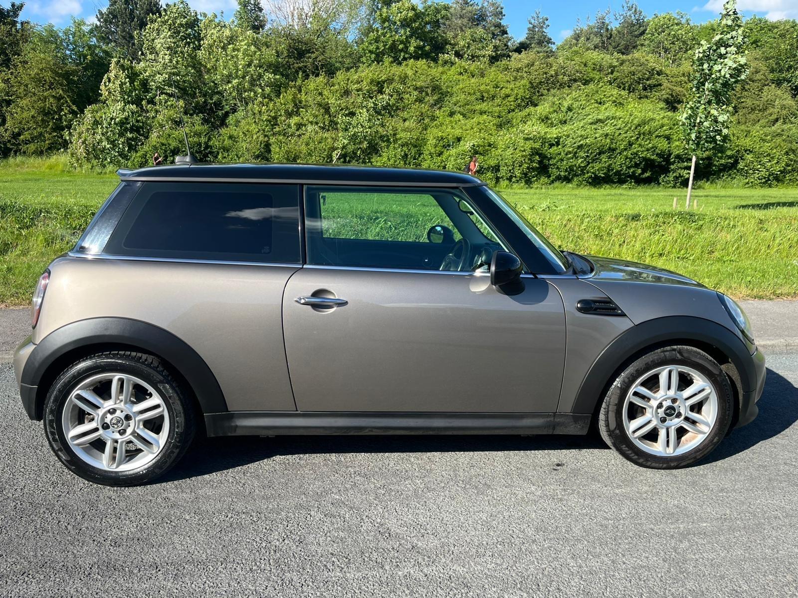 MINI Hatch - Image 2