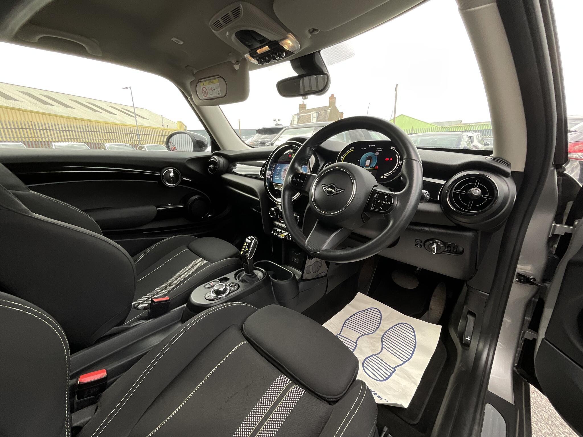MINI Electric Hatch - Image 7