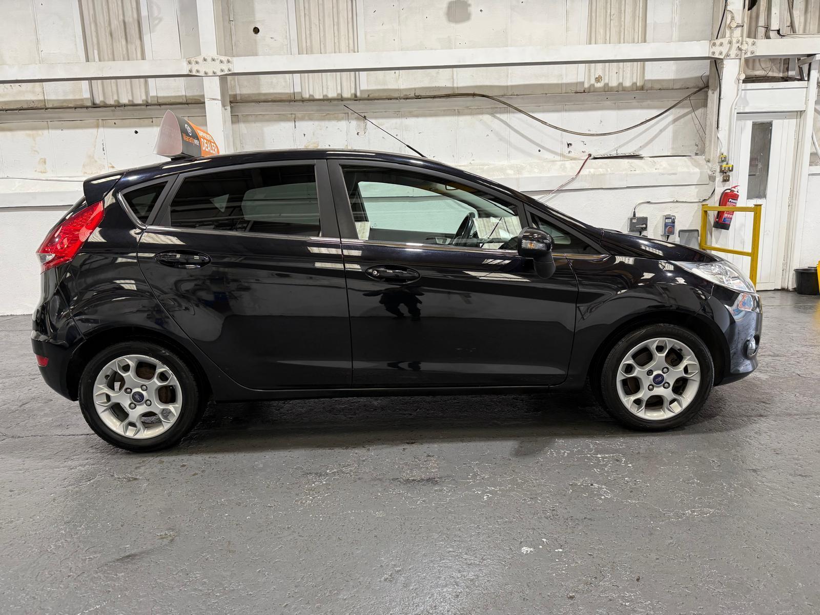 Ford Fiesta - Image 5