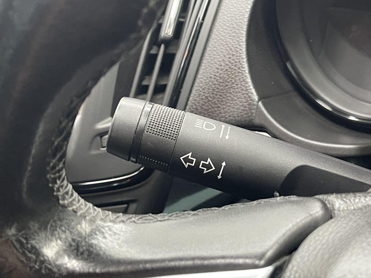 Vauxhall Insignia - Image 19