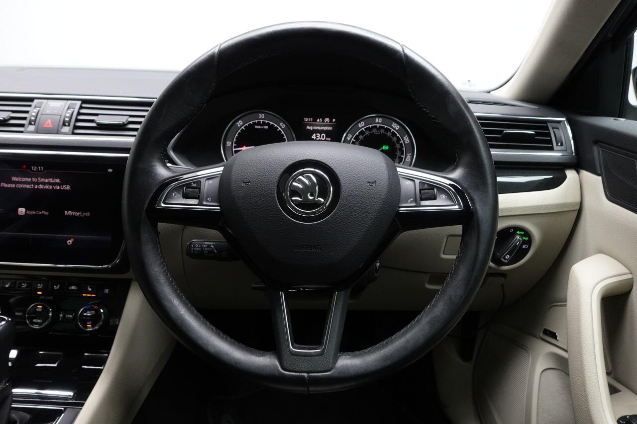Skoda Superb - Image 41