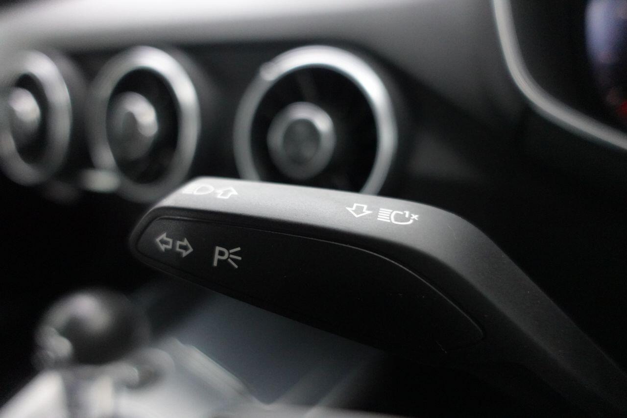 Audi TT - Image 17
