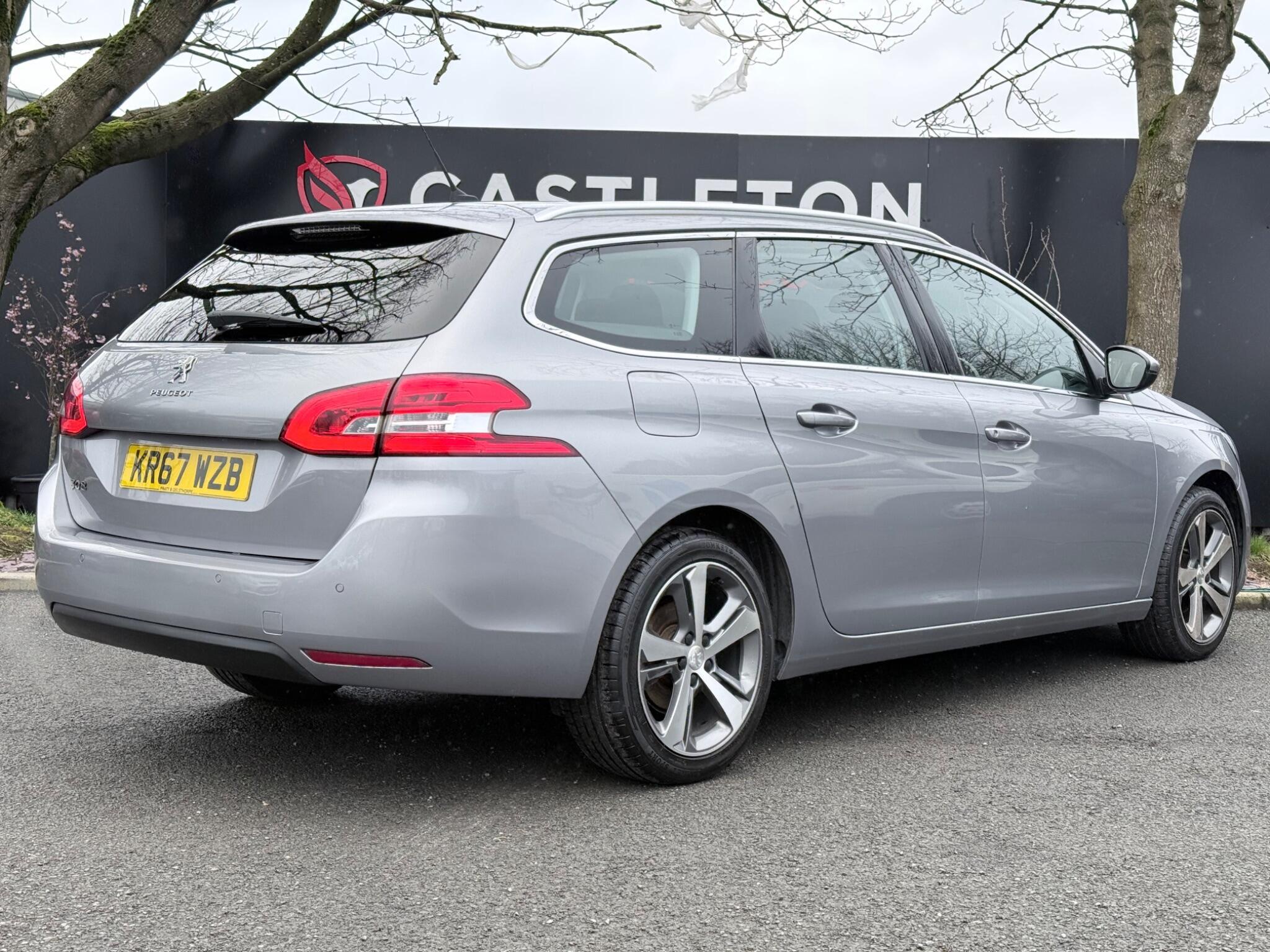 Peugeot 308 SW - Image 21
