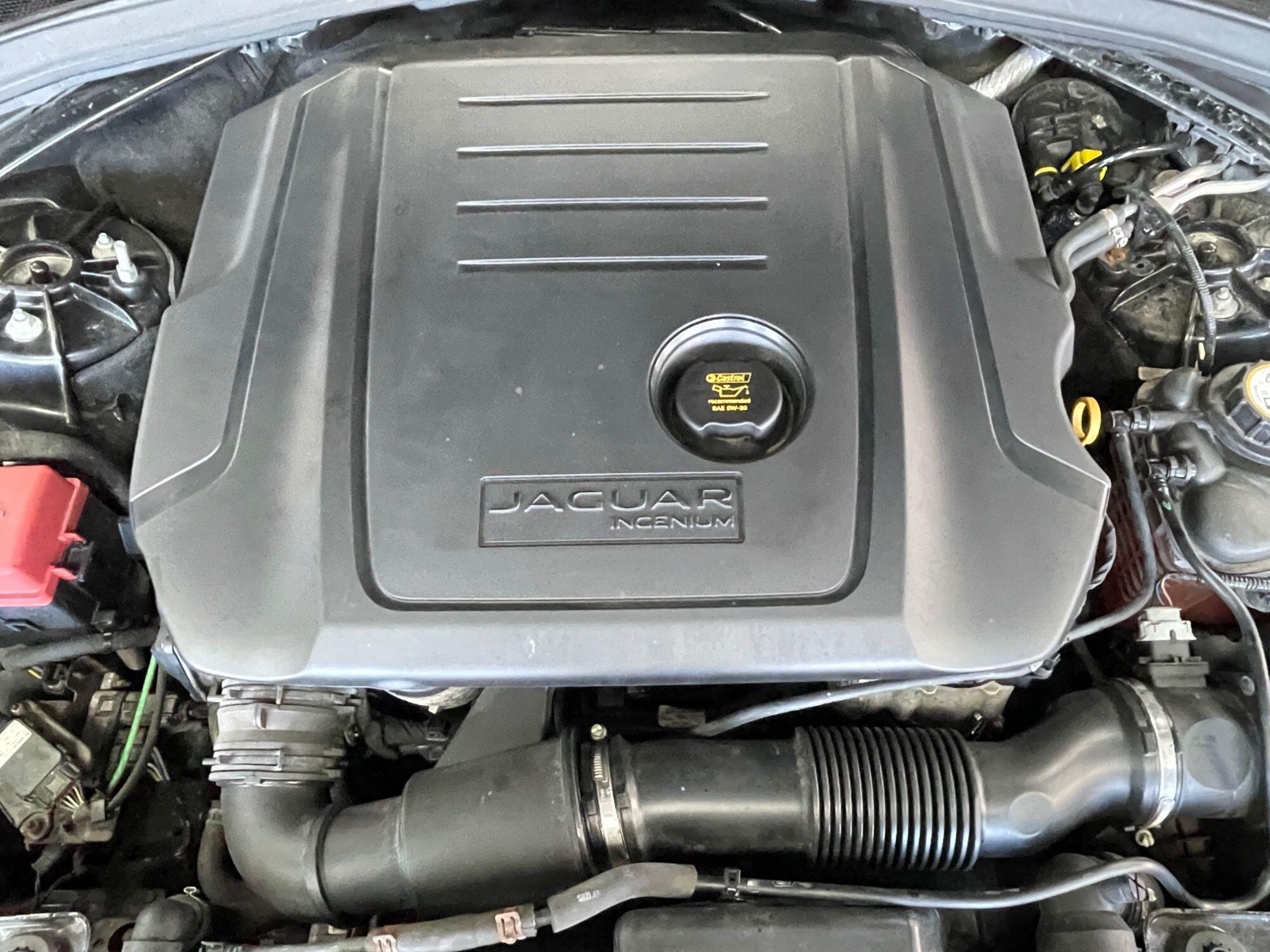 Jaguar F-Pace - Image 18