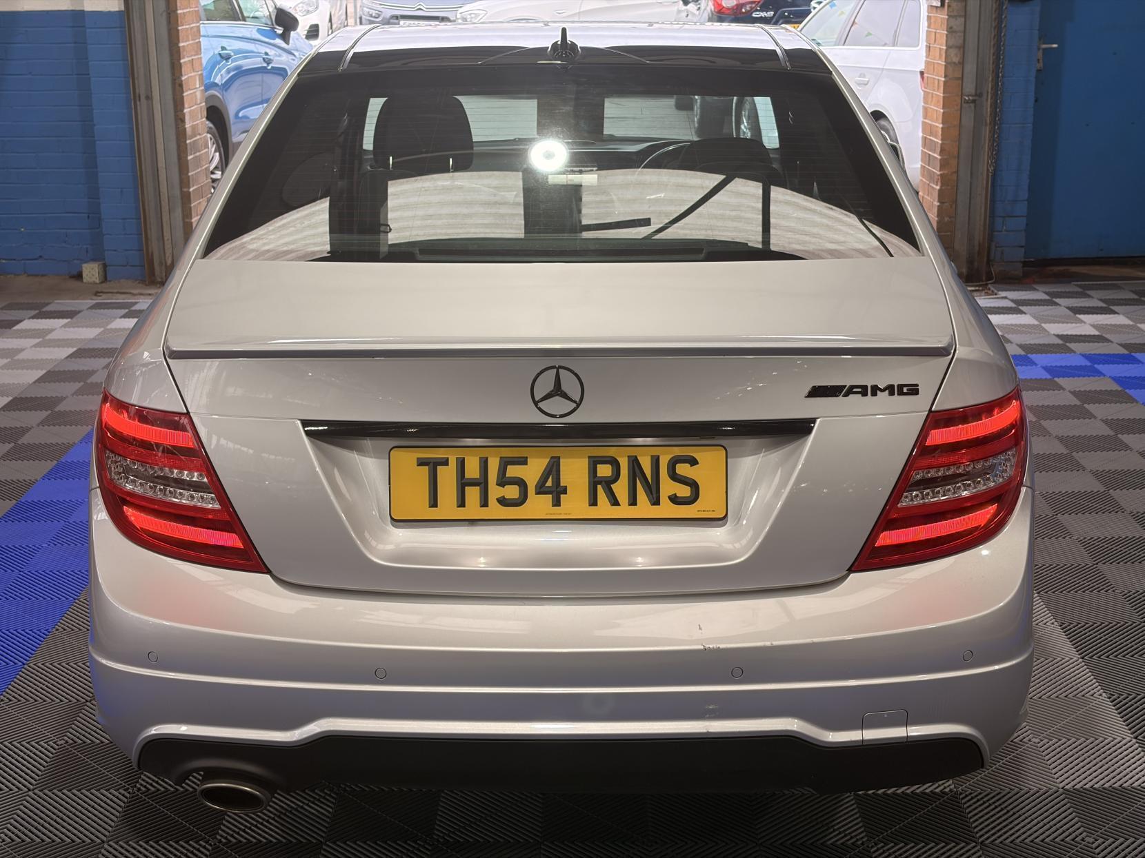 Mercedes C Class - Image 4