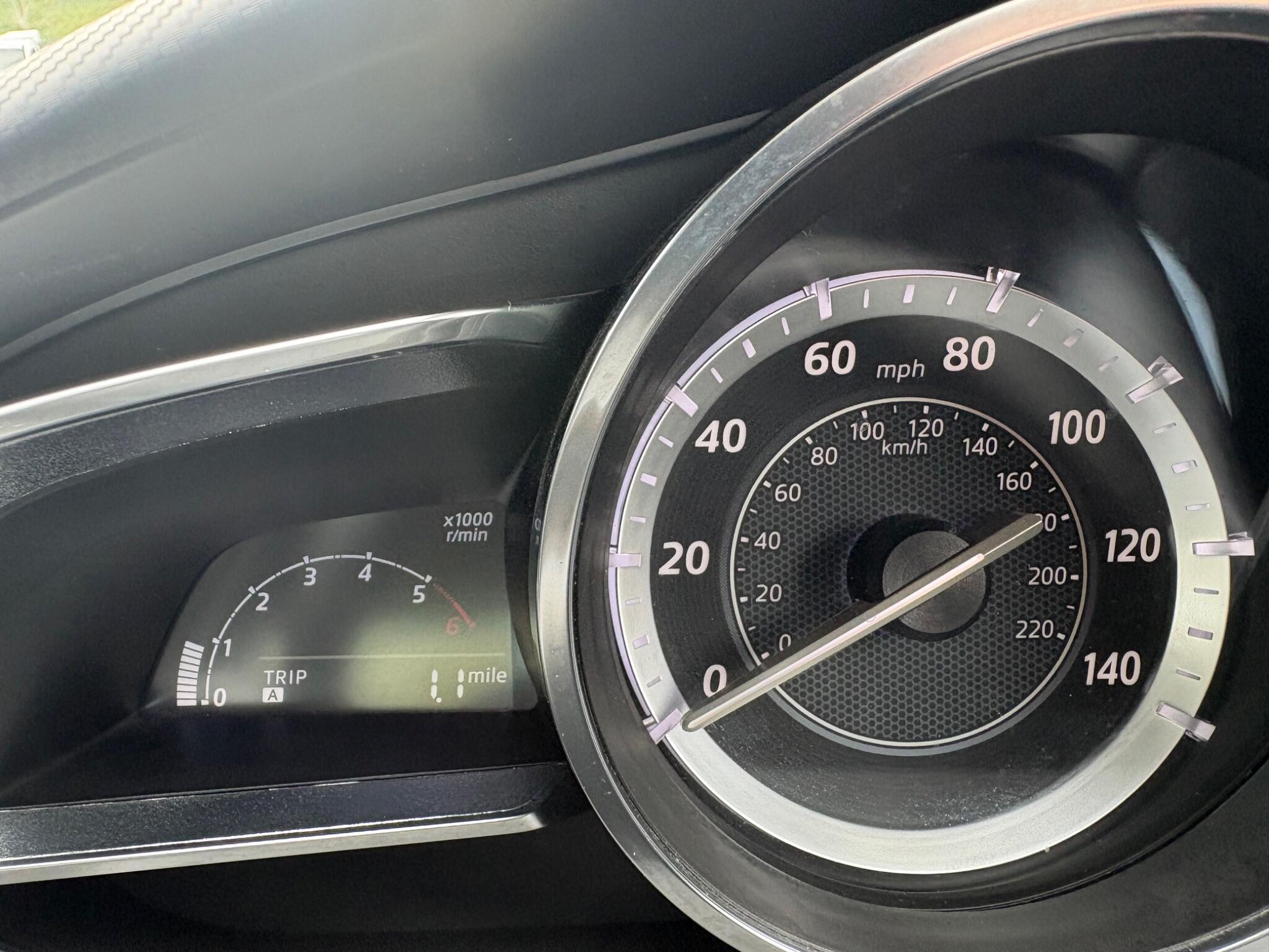 Mazda MAZDA2 - Image 25