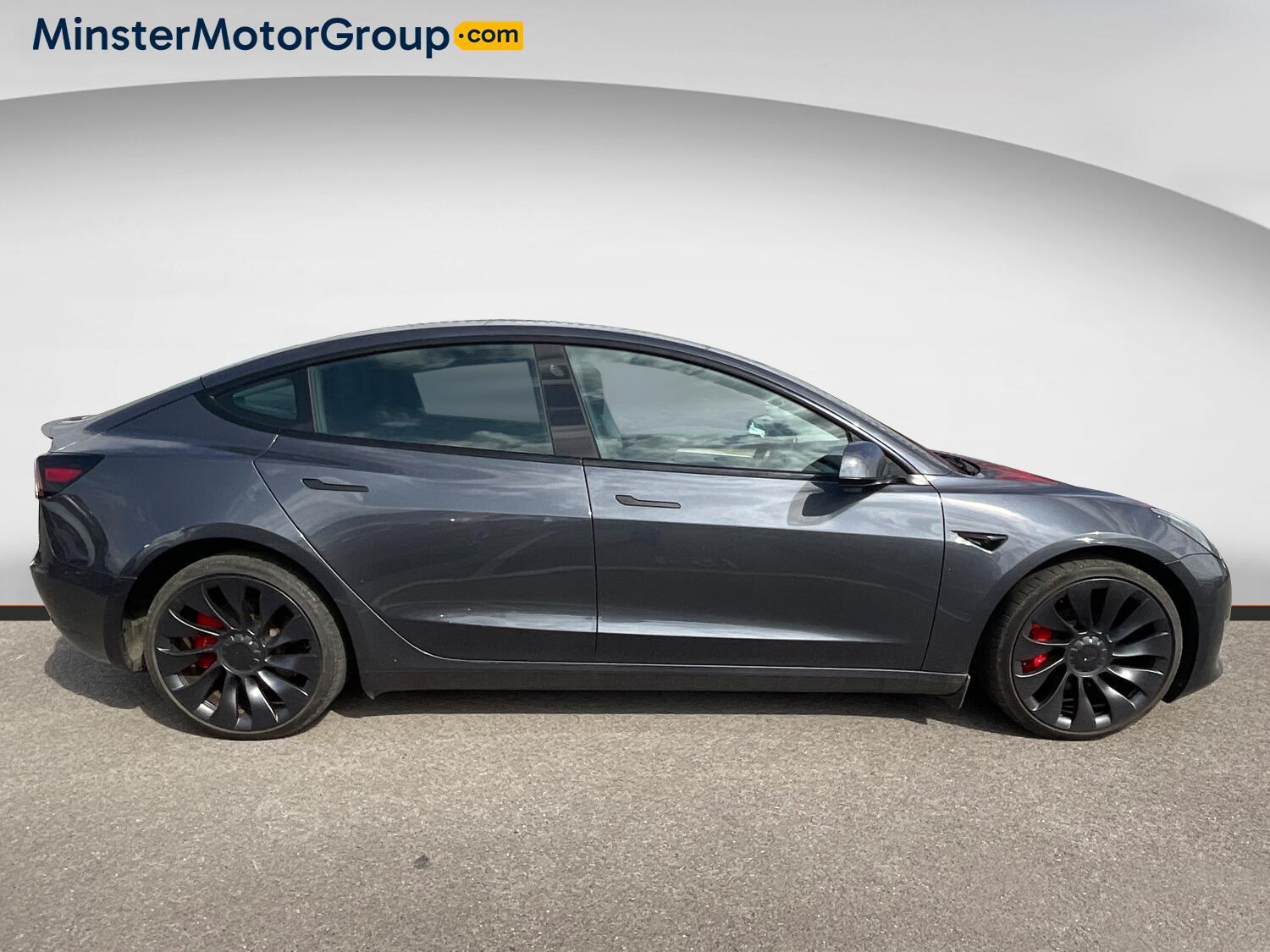 Tesla Model 3 - Image 2
