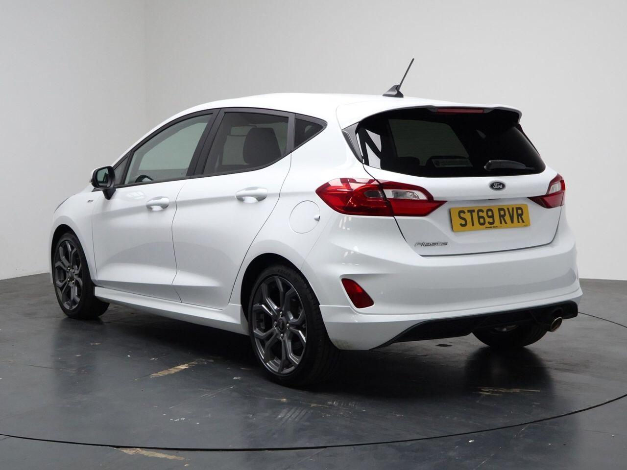 Ford Fiesta - Image 9