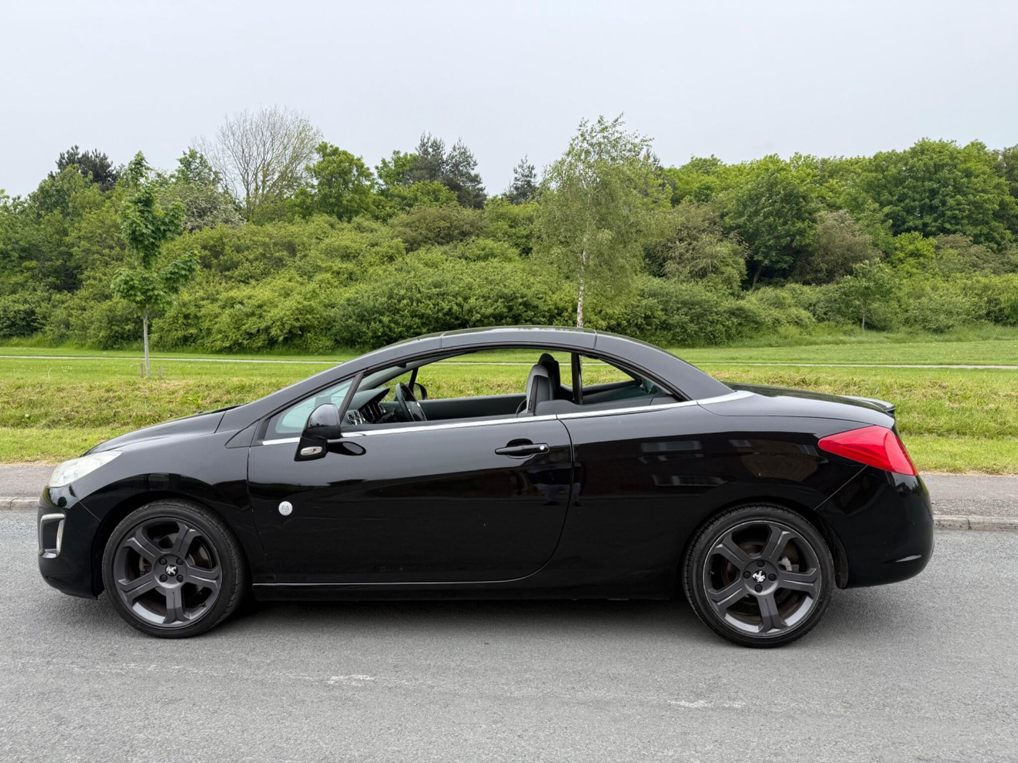 Peugeot 308 CC - Image 12