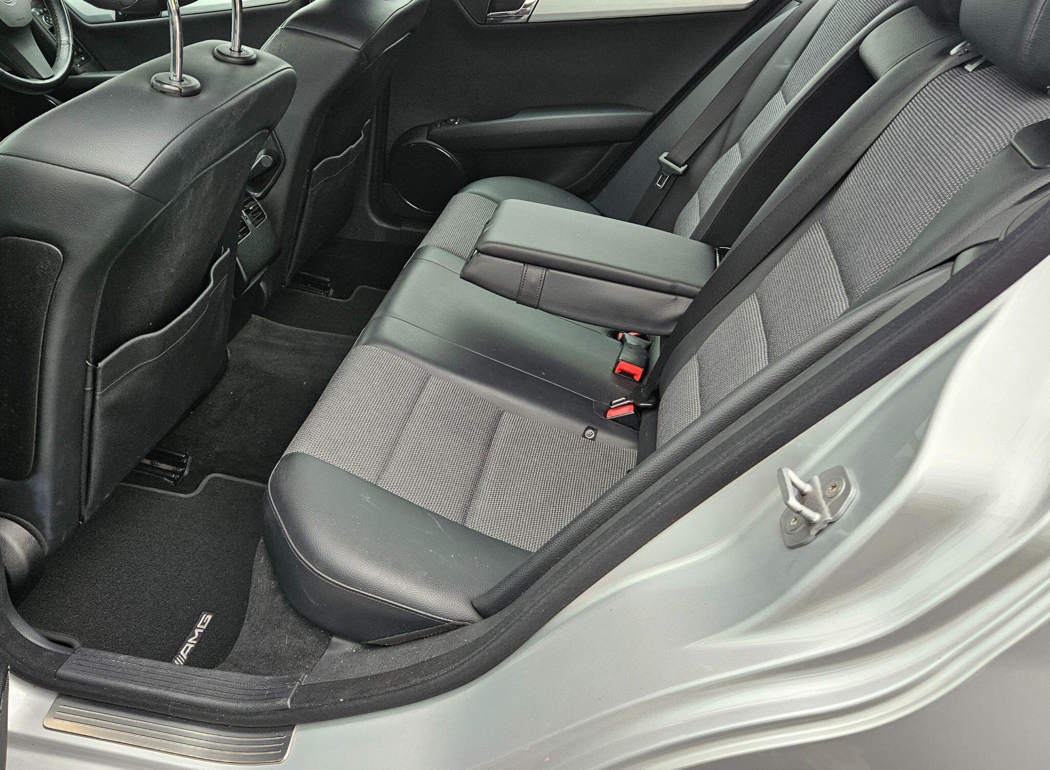 Mercedes C Class - Image 38