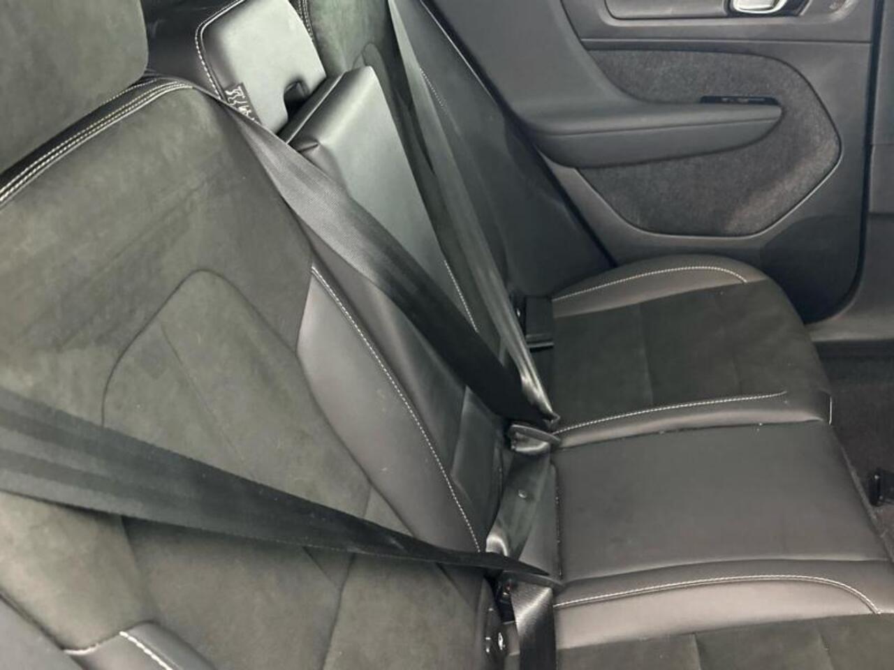 Volvo XC40 - Image 5