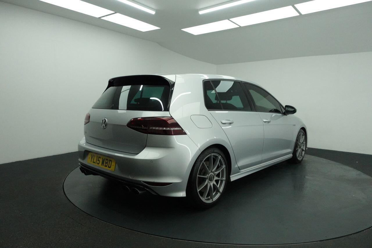 Volkswagen Golf - Image 12