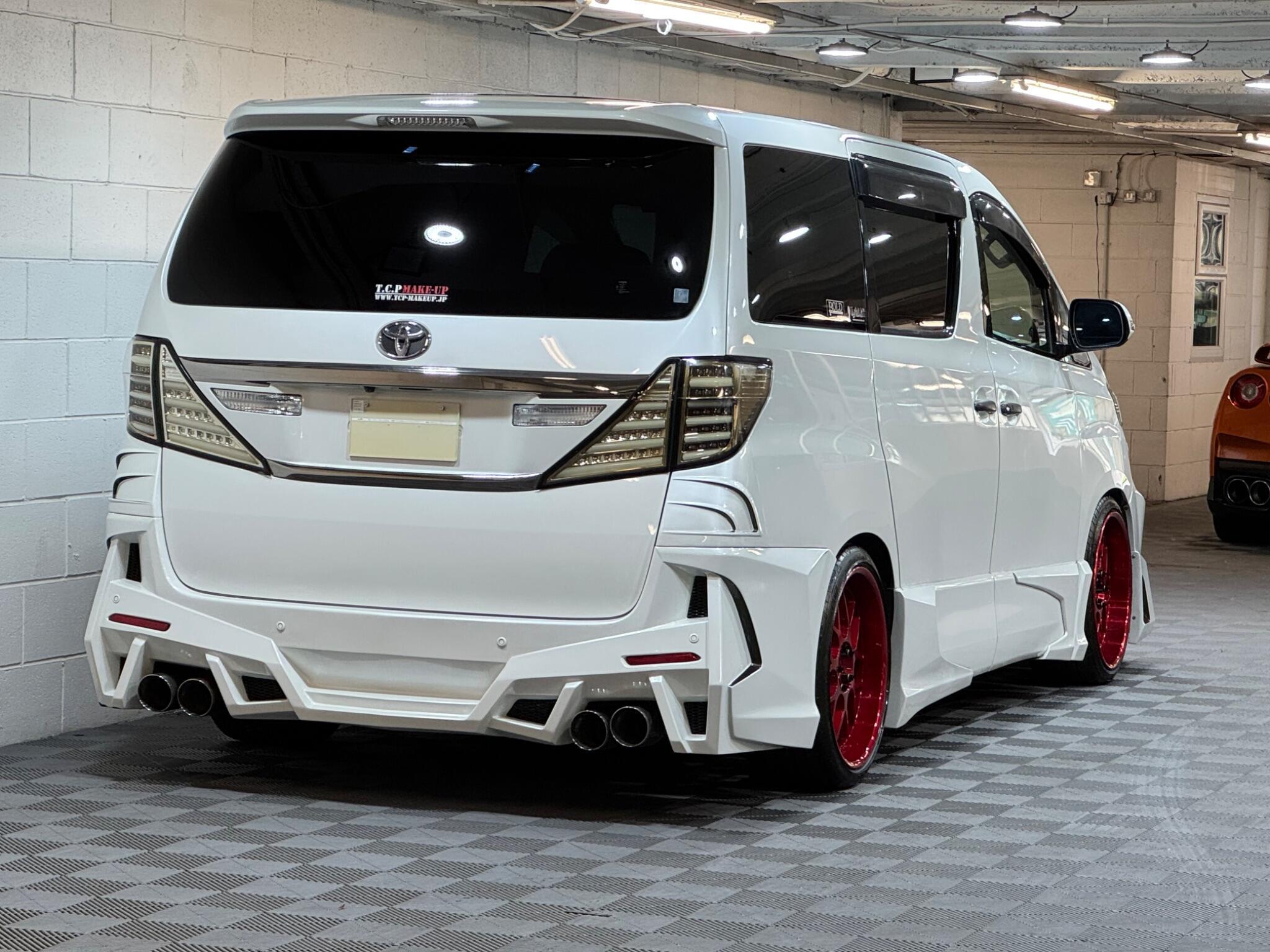 Toyota Vellfire - Image 5