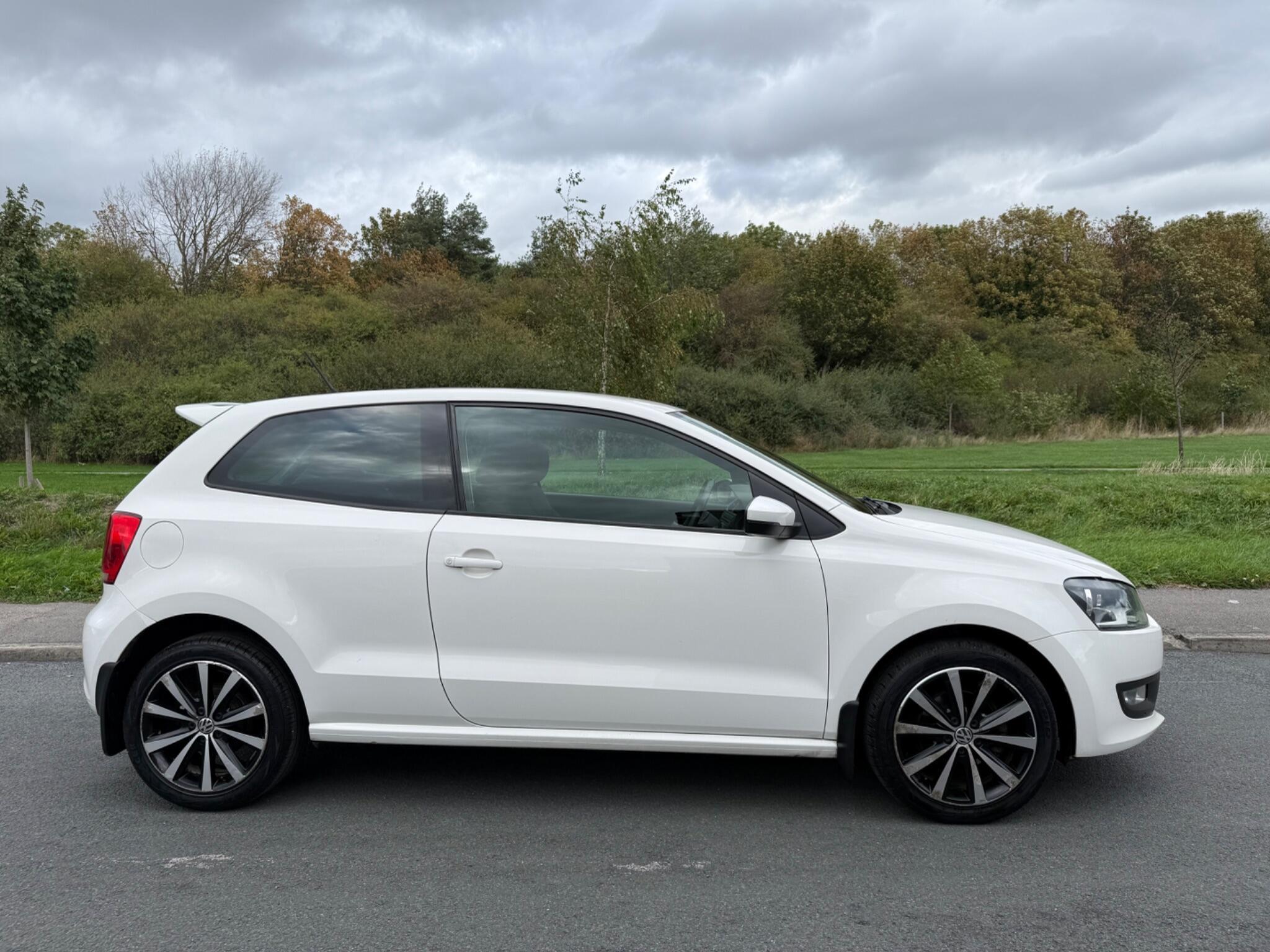 Volkswagen Polo - Image 2