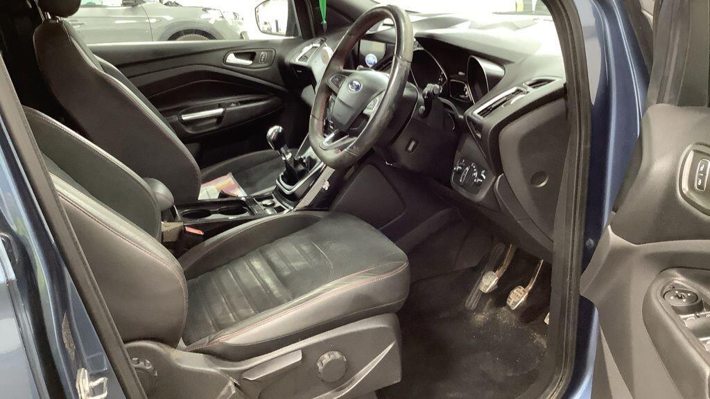 Ford Kuga - Image 2