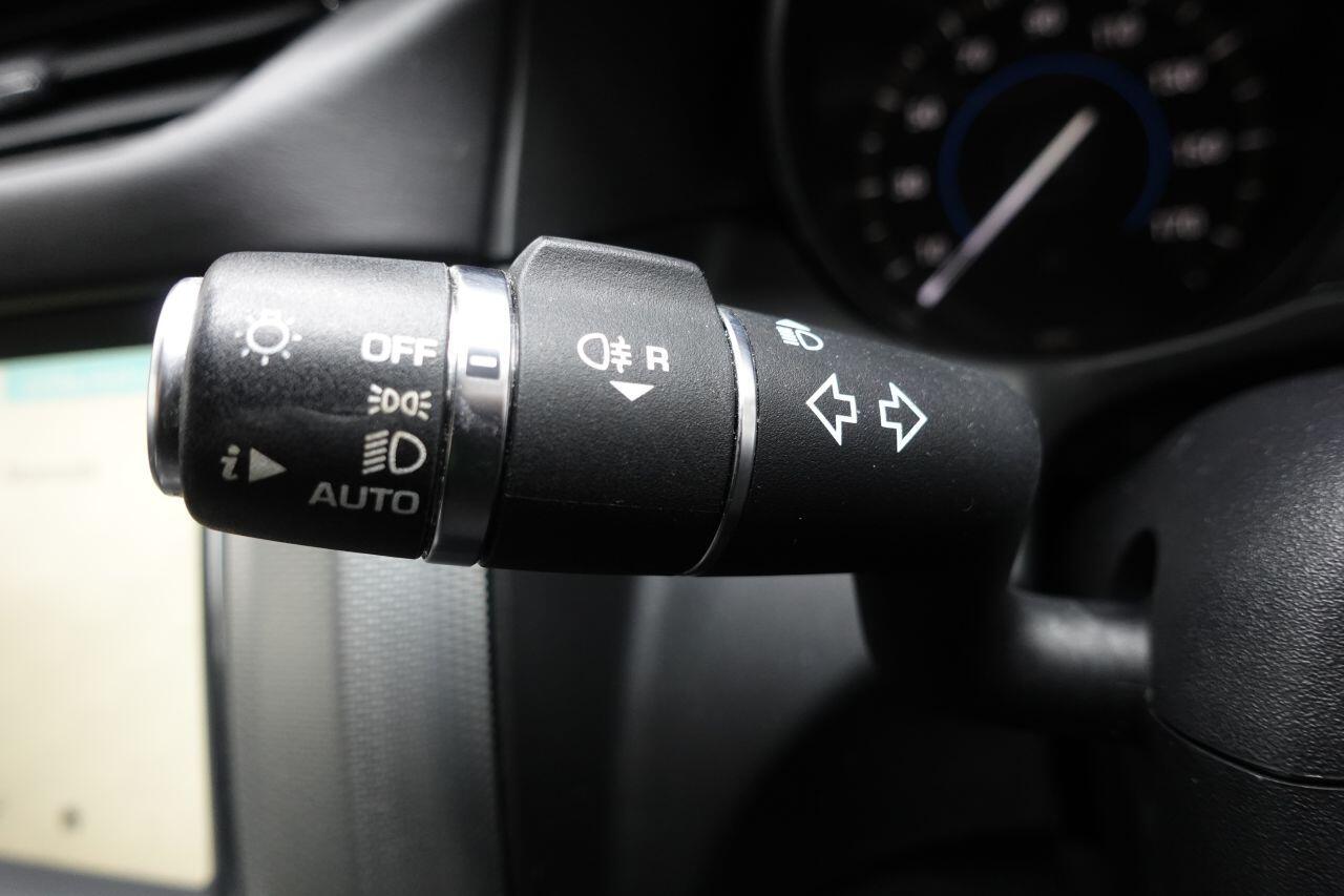 Jaguar XF - Image 12