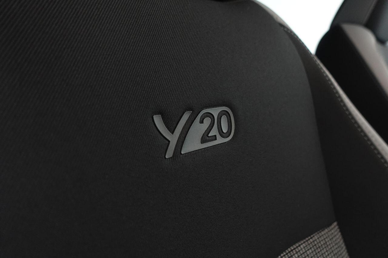 Toyota Yaris - Image 21