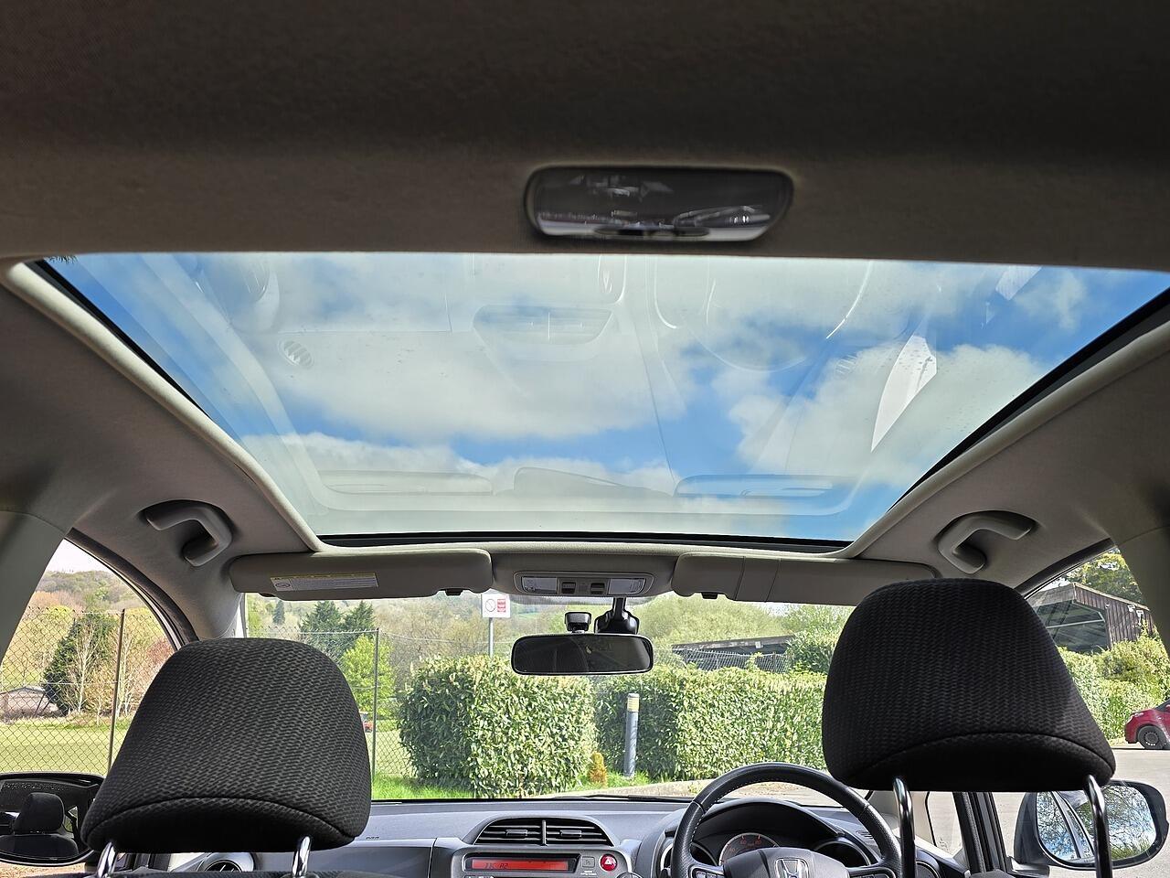 Honda Jazz - Image 9