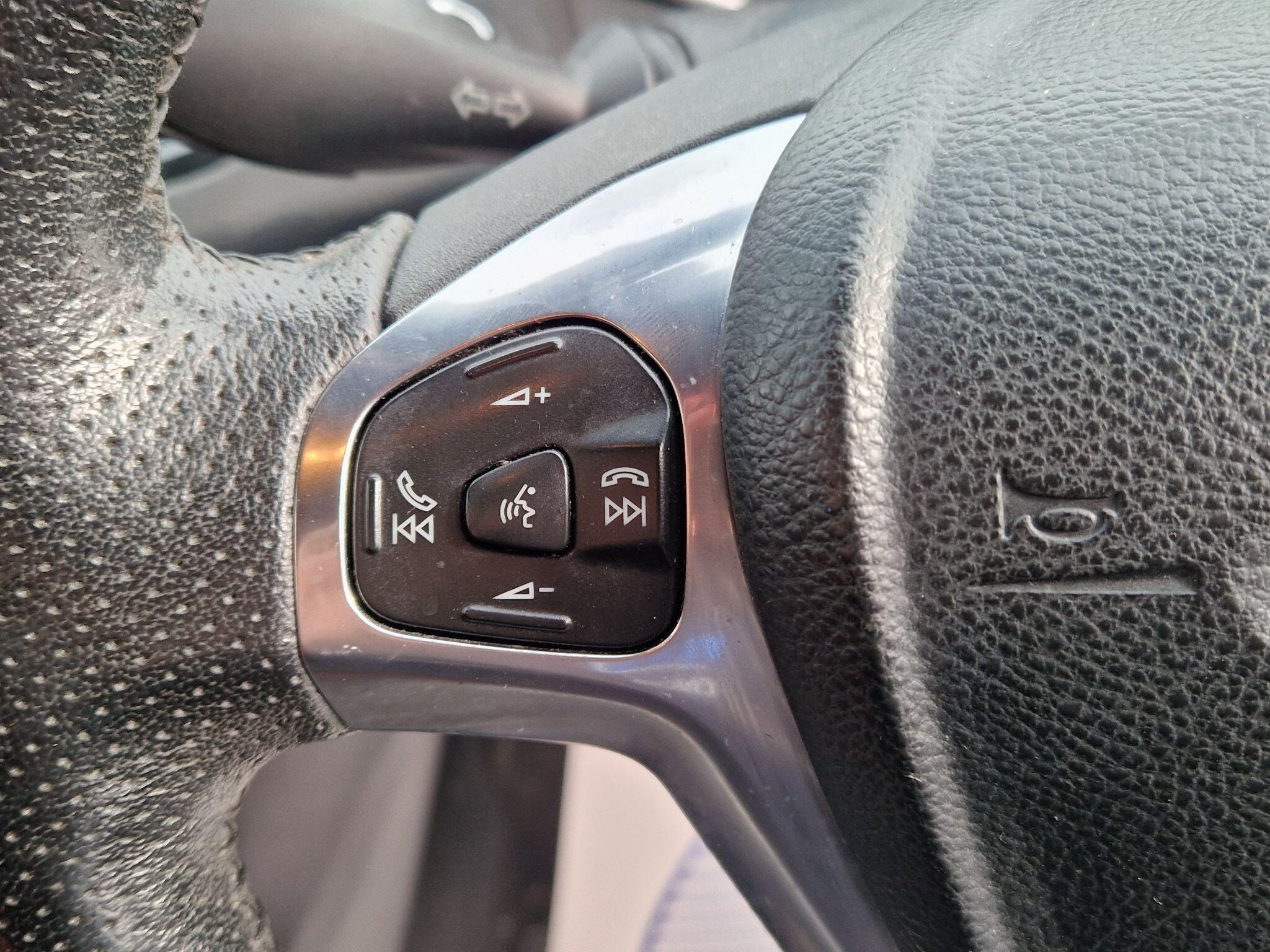 Ford Fiesta - Image 44