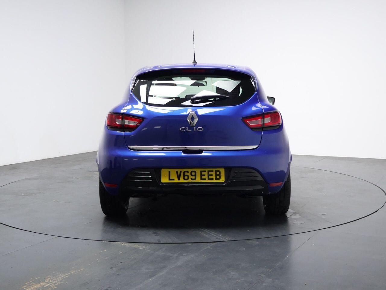 Renault Clio - Image 11