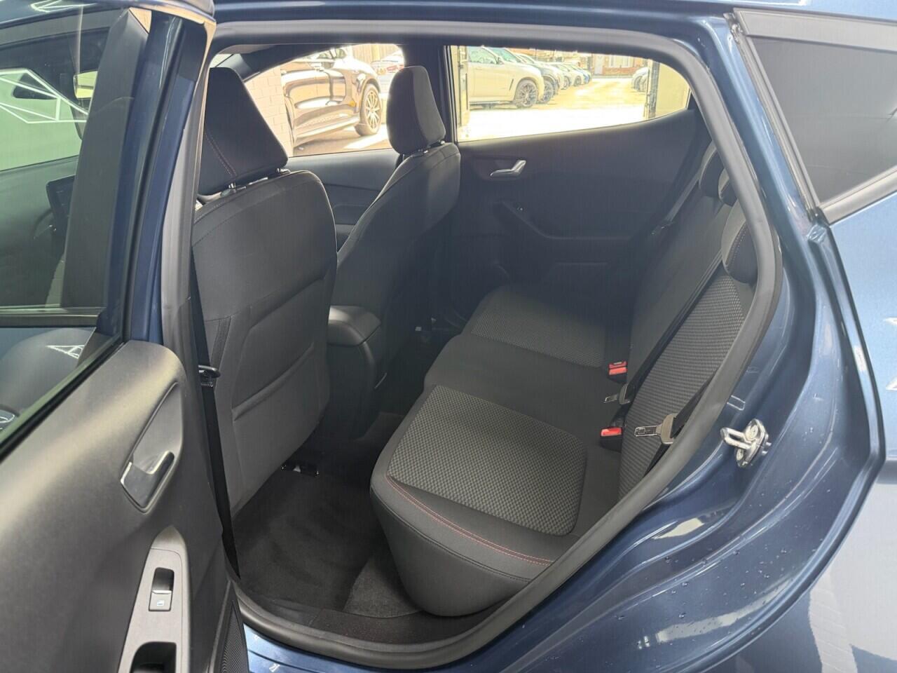 Ford Fiesta - Image 21