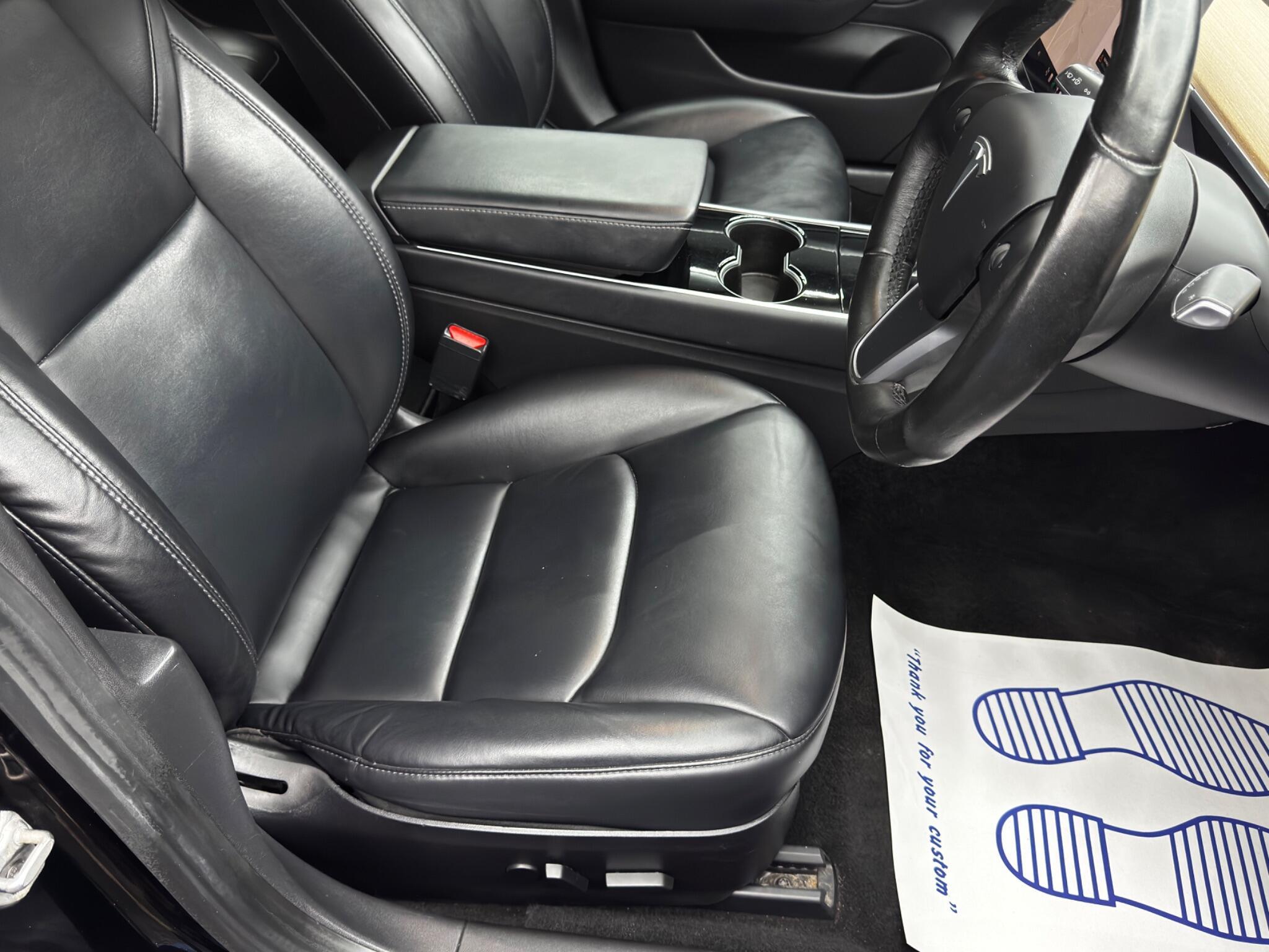Tesla Model 3 - Image 13