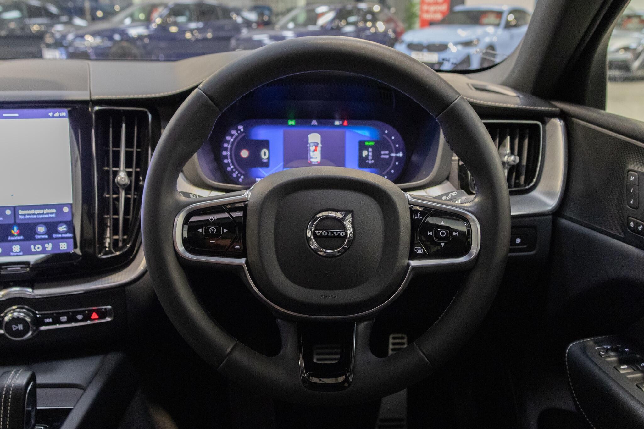 Volvo XC60 - Image 17