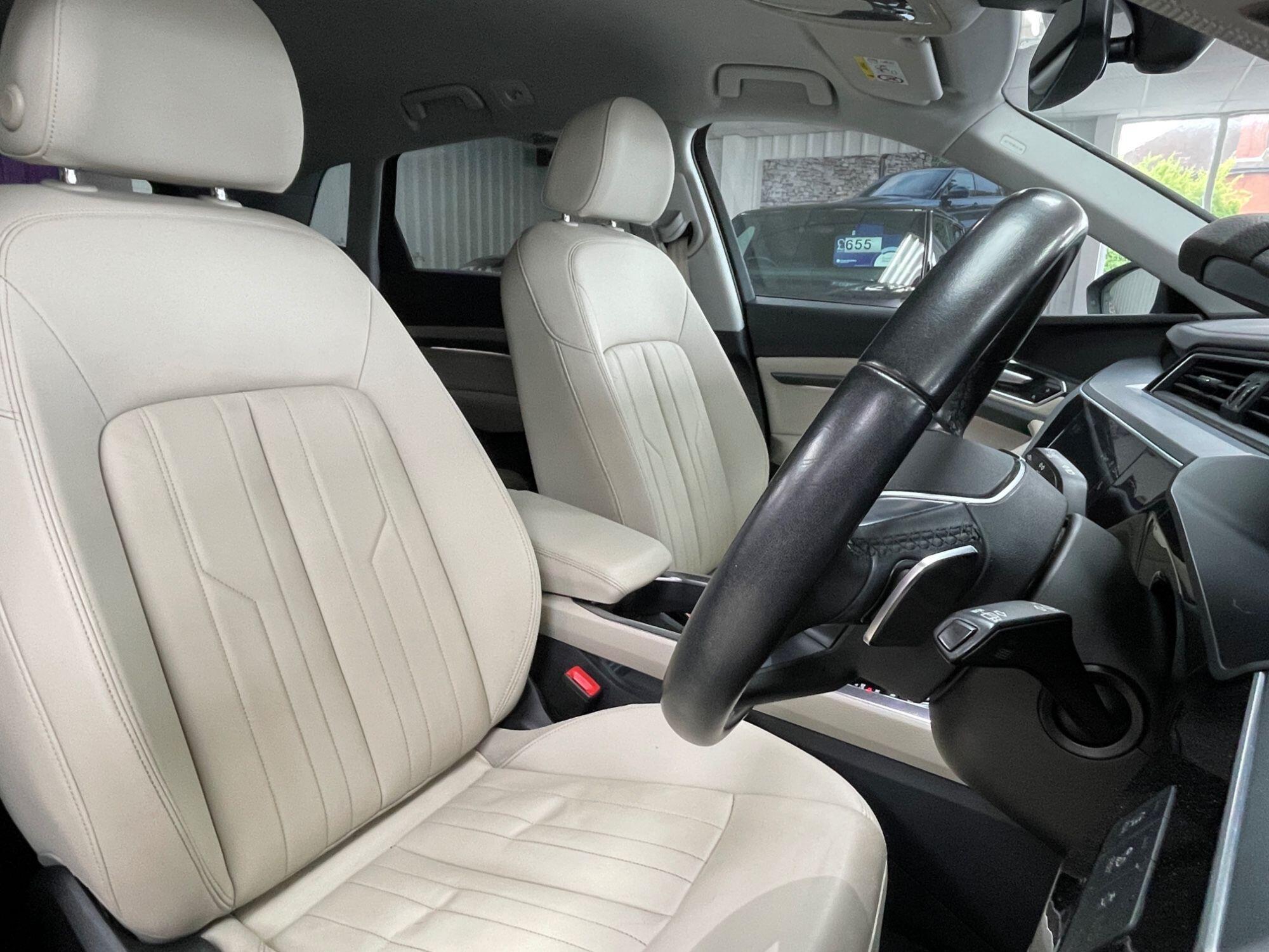 Audi E-Tron - Image 21