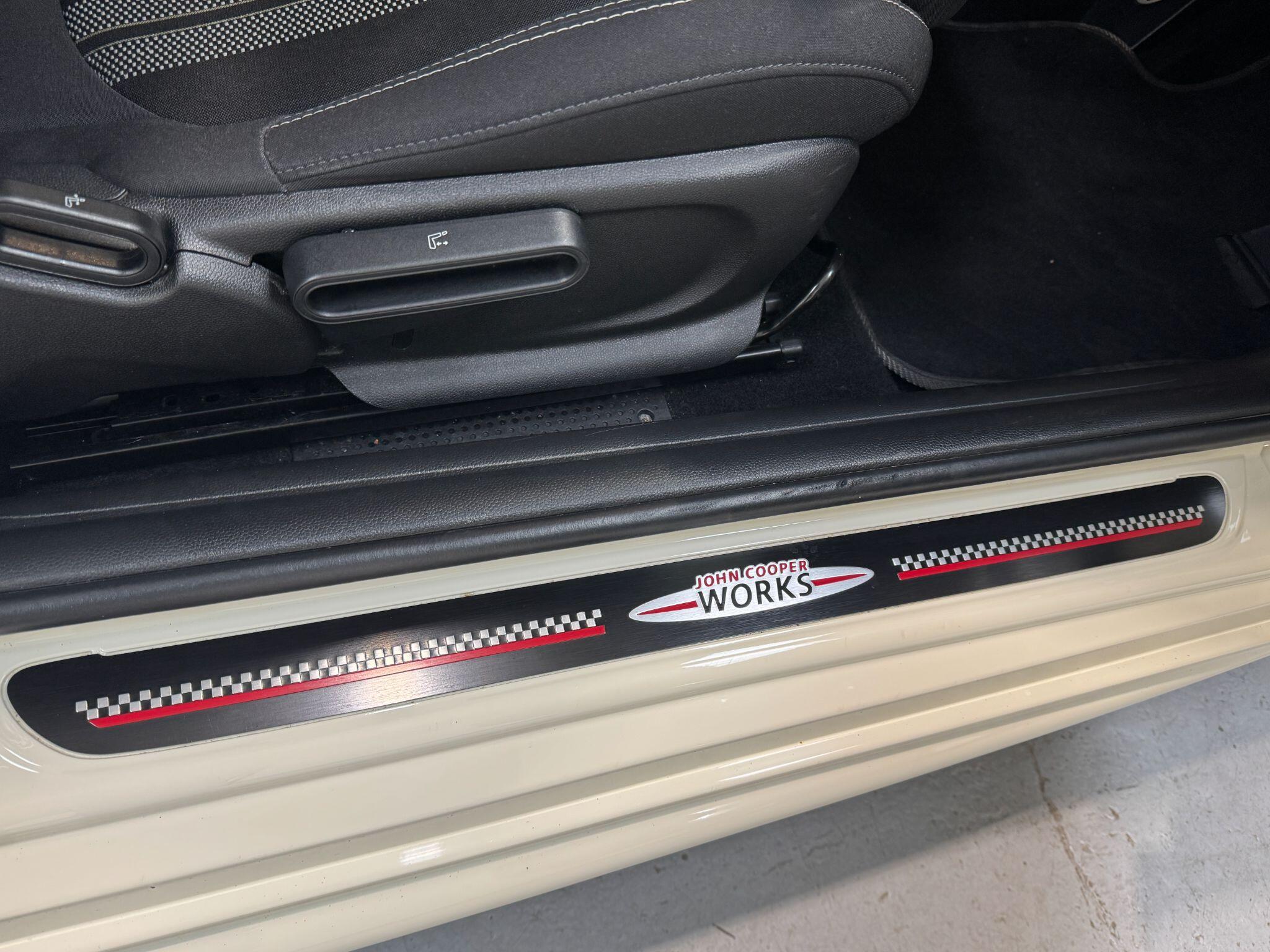 MINI Hatch - Image 65