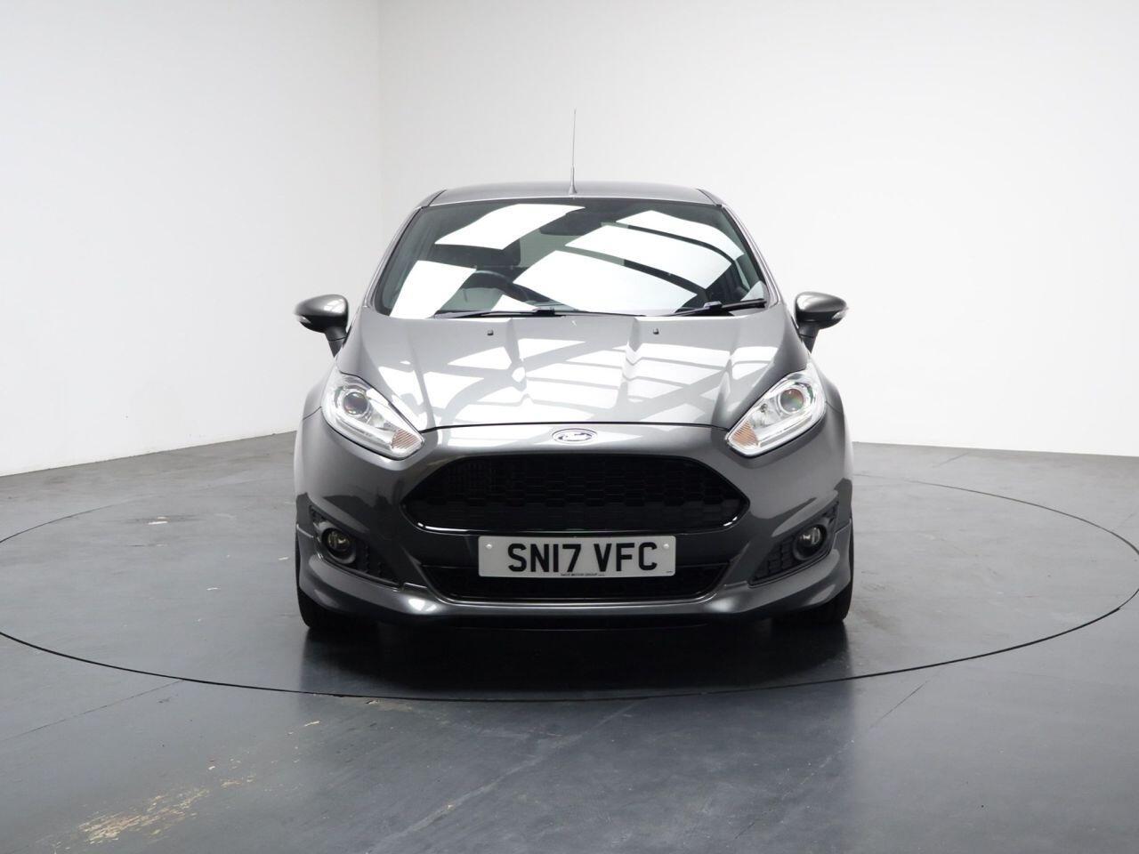 Ford Fiesta - Image 5