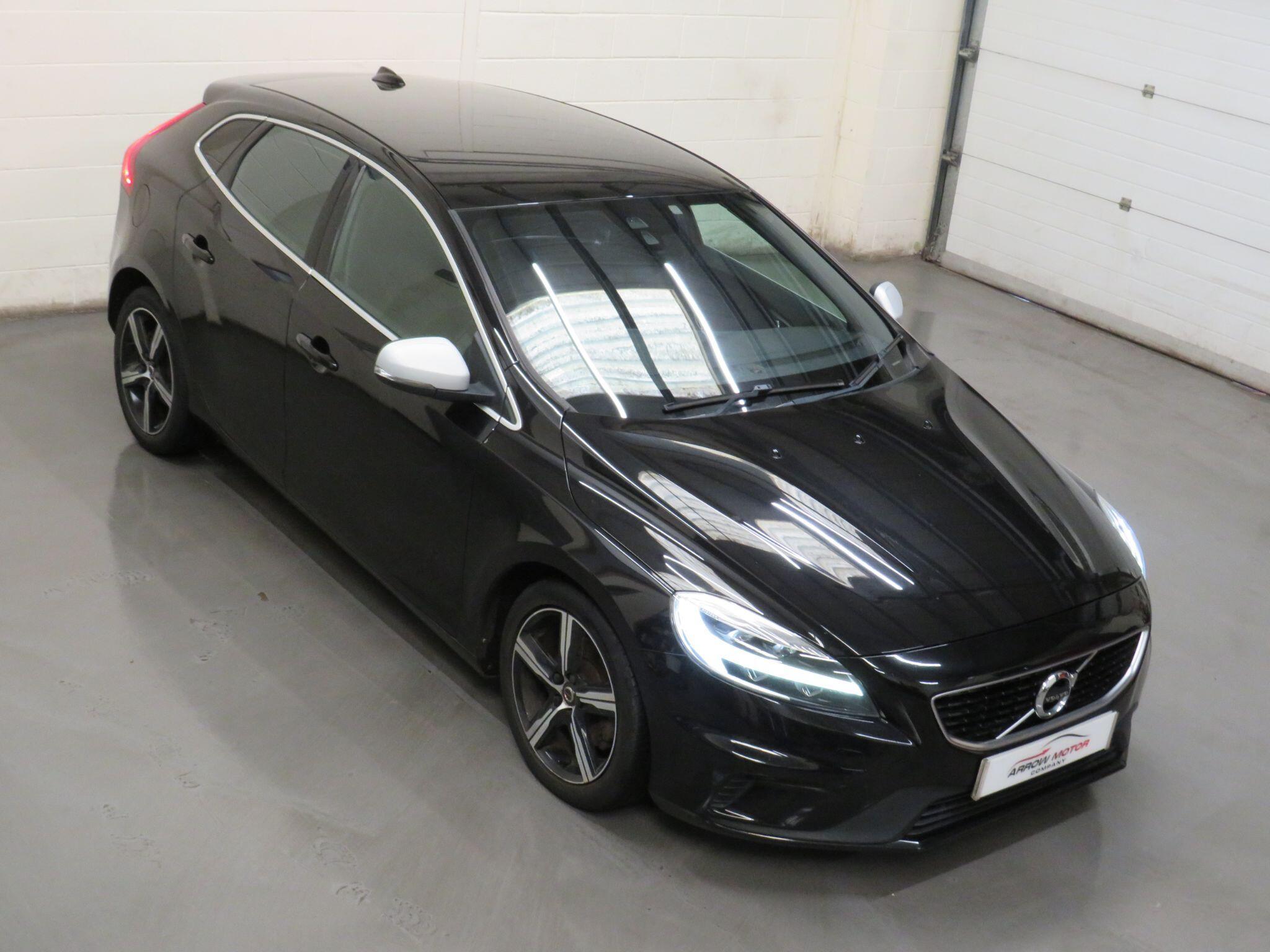 Volvo V40 - Image 13