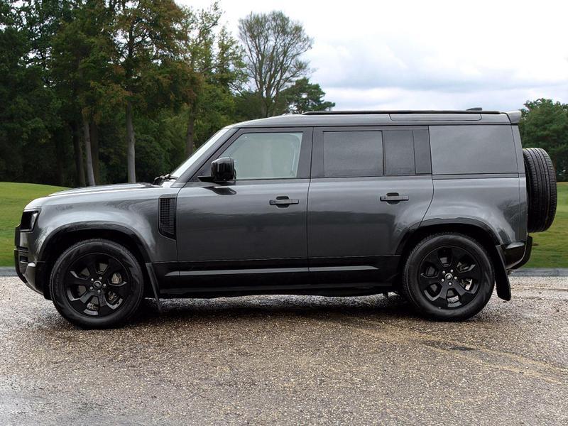 Land Rover DEFENDER 110 - Image 2