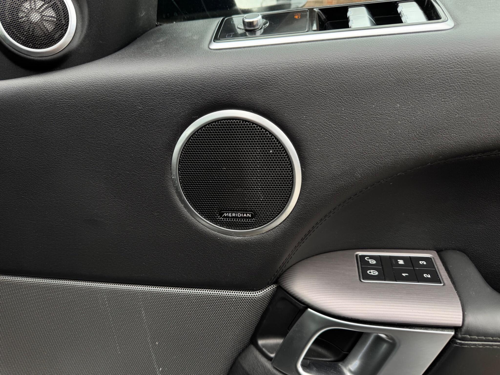 Land Rover RANGE ROVER SPORT - Image 38