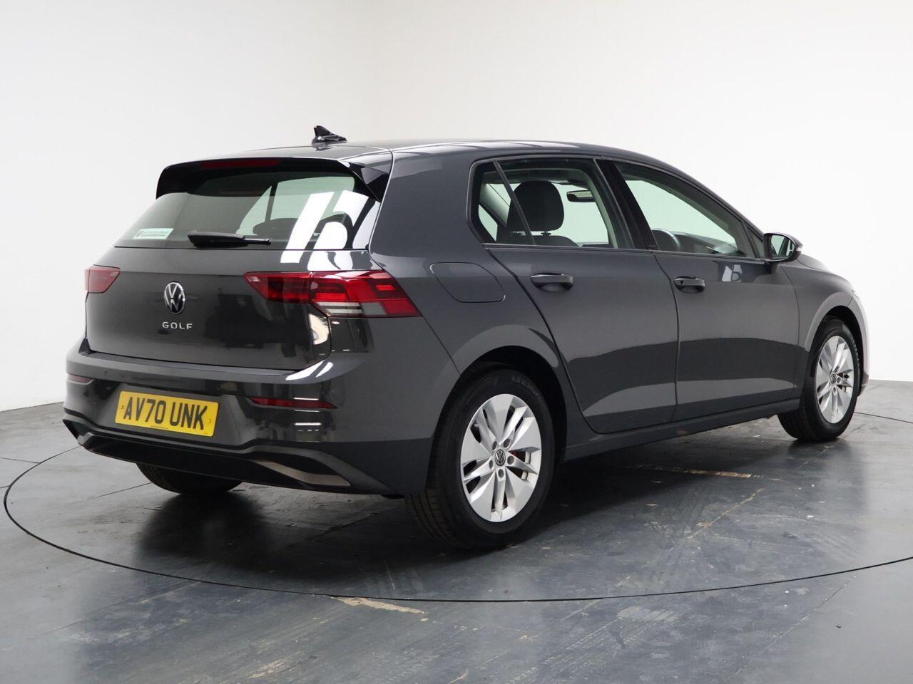 Volkswagen Golf - Image 12