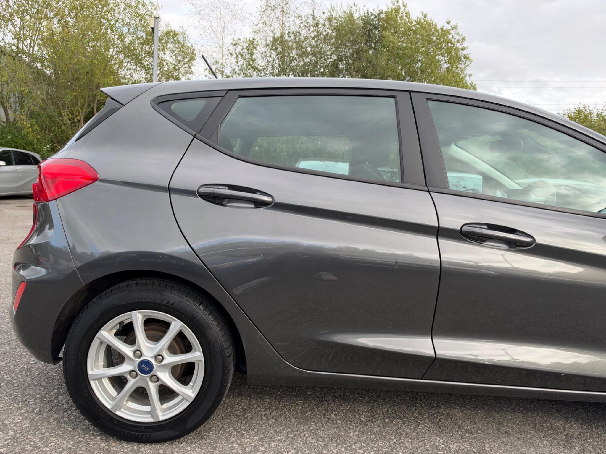 Ford Fiesta - Image 13