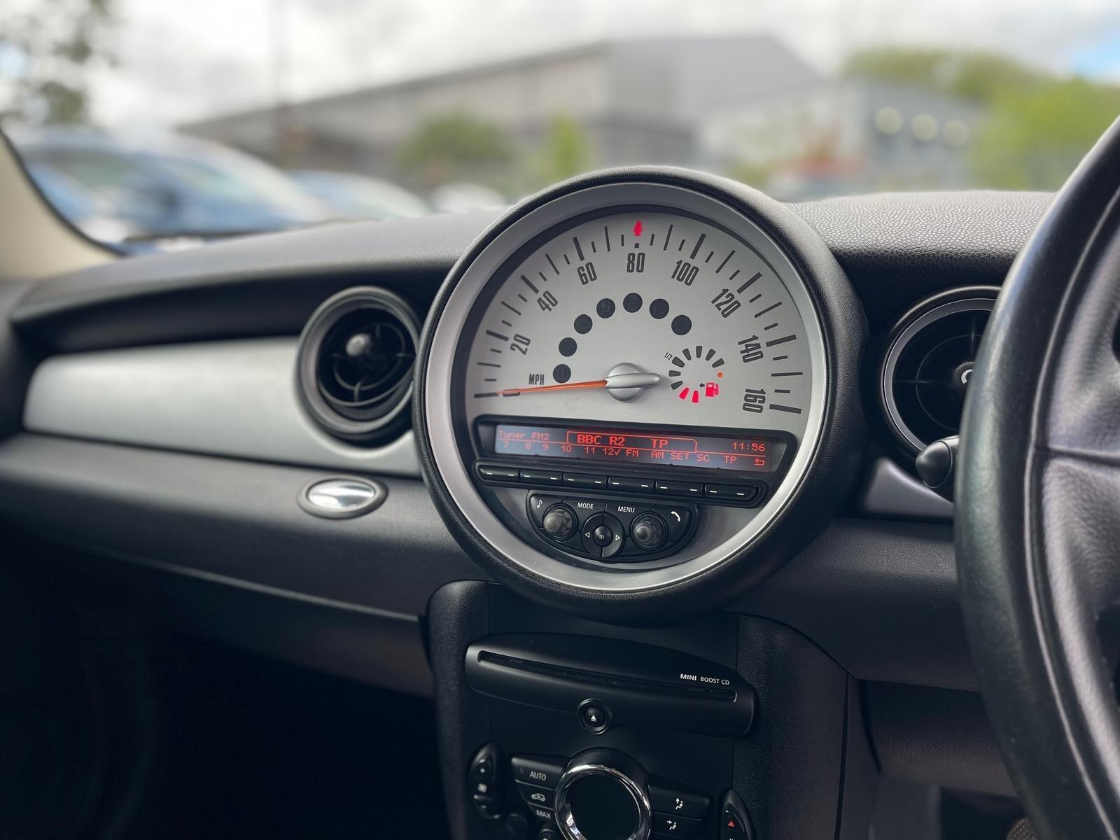 MINI Hatch - Image 18