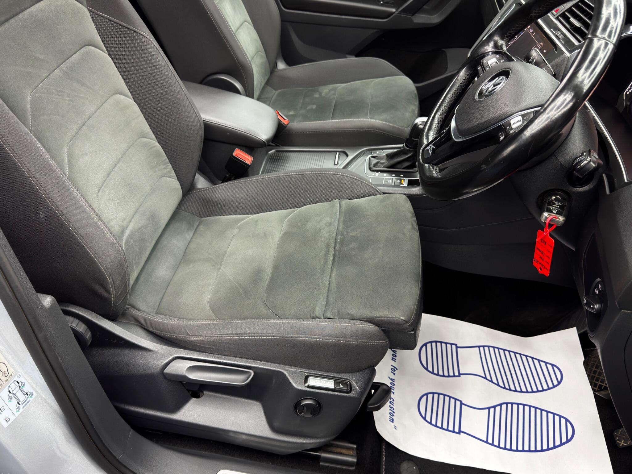 Volkswagen Tiguan - Image 13