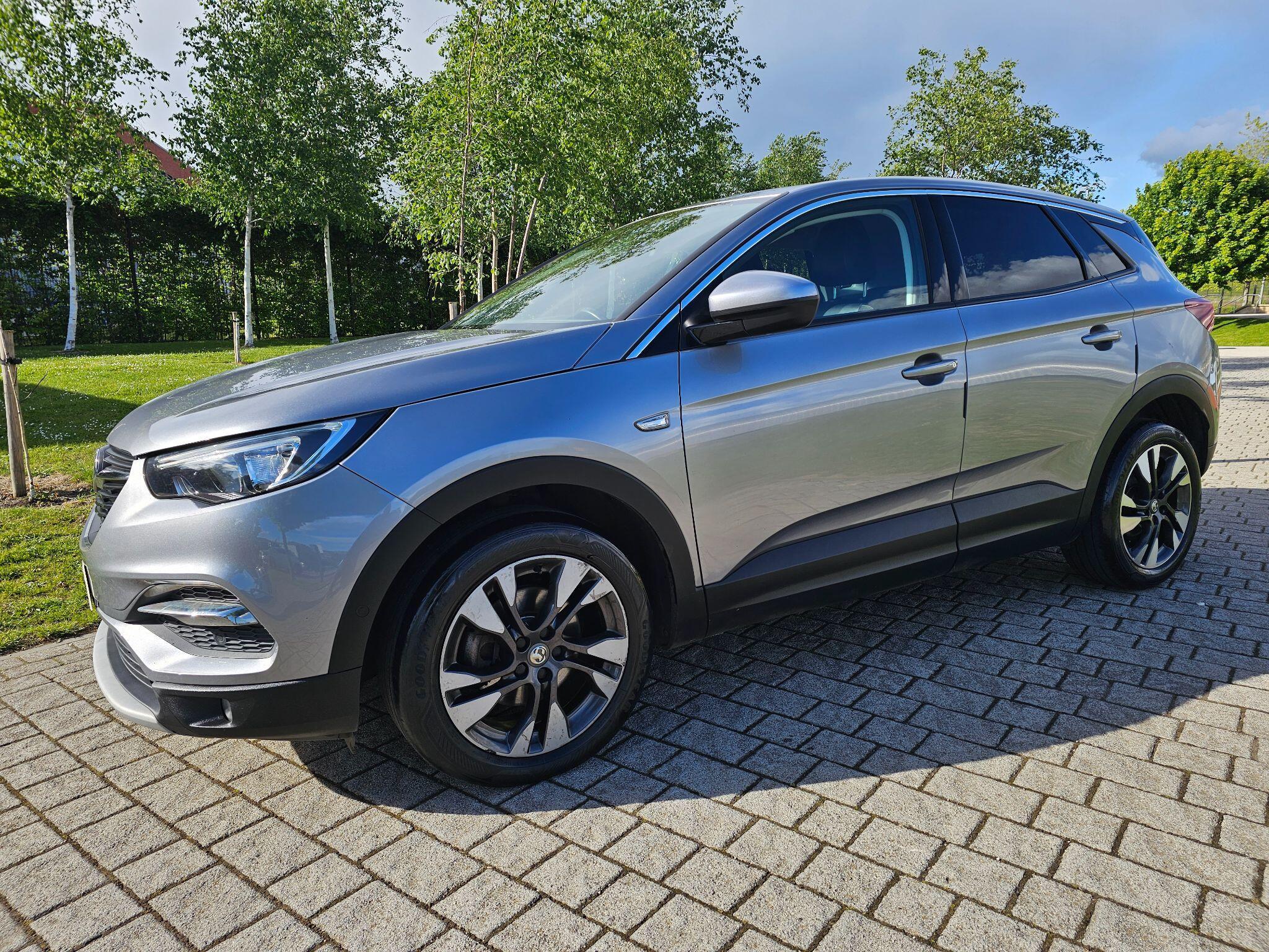 Vauxhall Grandland X - Image 2