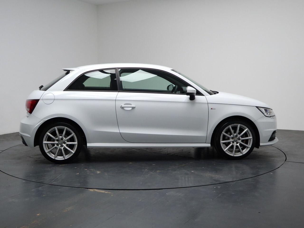 Audi A1 - Image 14