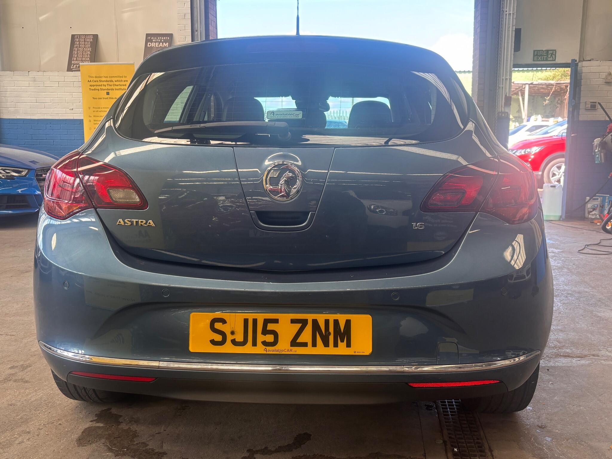 Vauxhall Astra - Image 7