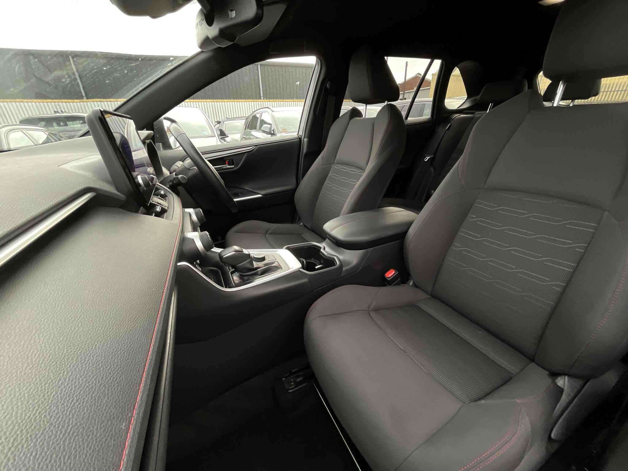 Toyota RAV4 - Image 17