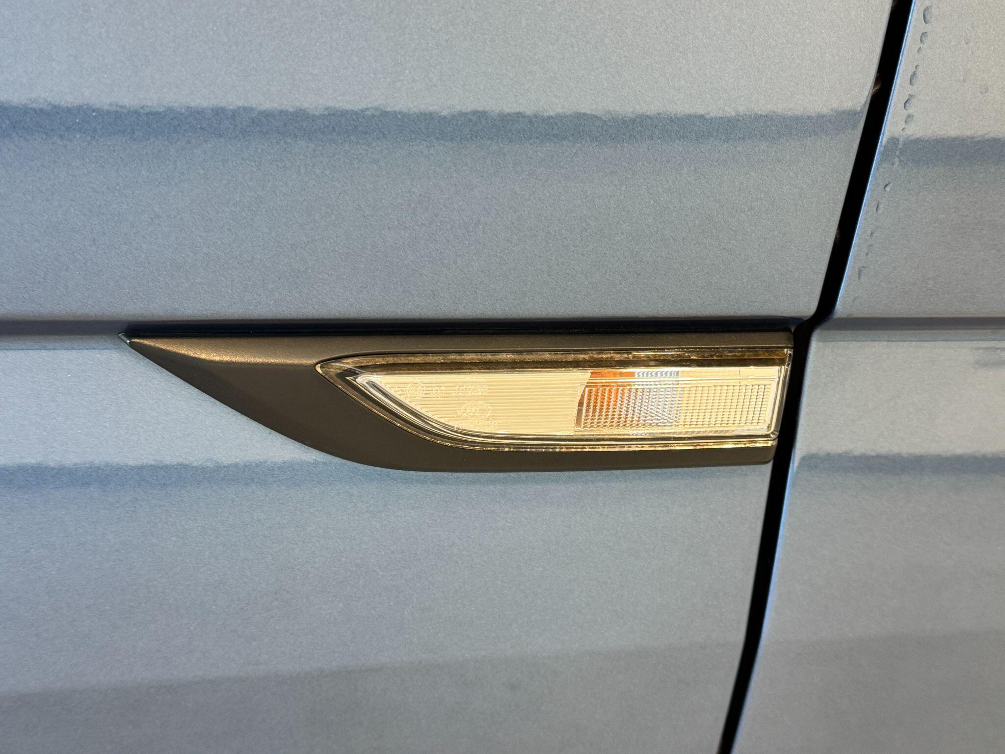 Volkswagen Transporter - Image 84