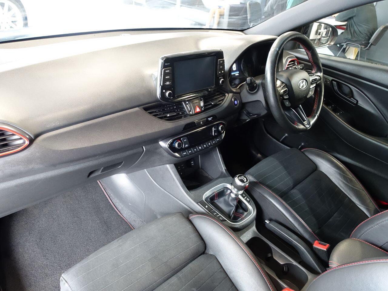 Hyundai i30 - Image 11