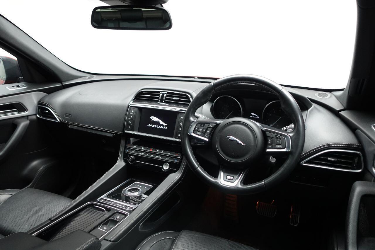 Jaguar F-Pace - Image 15