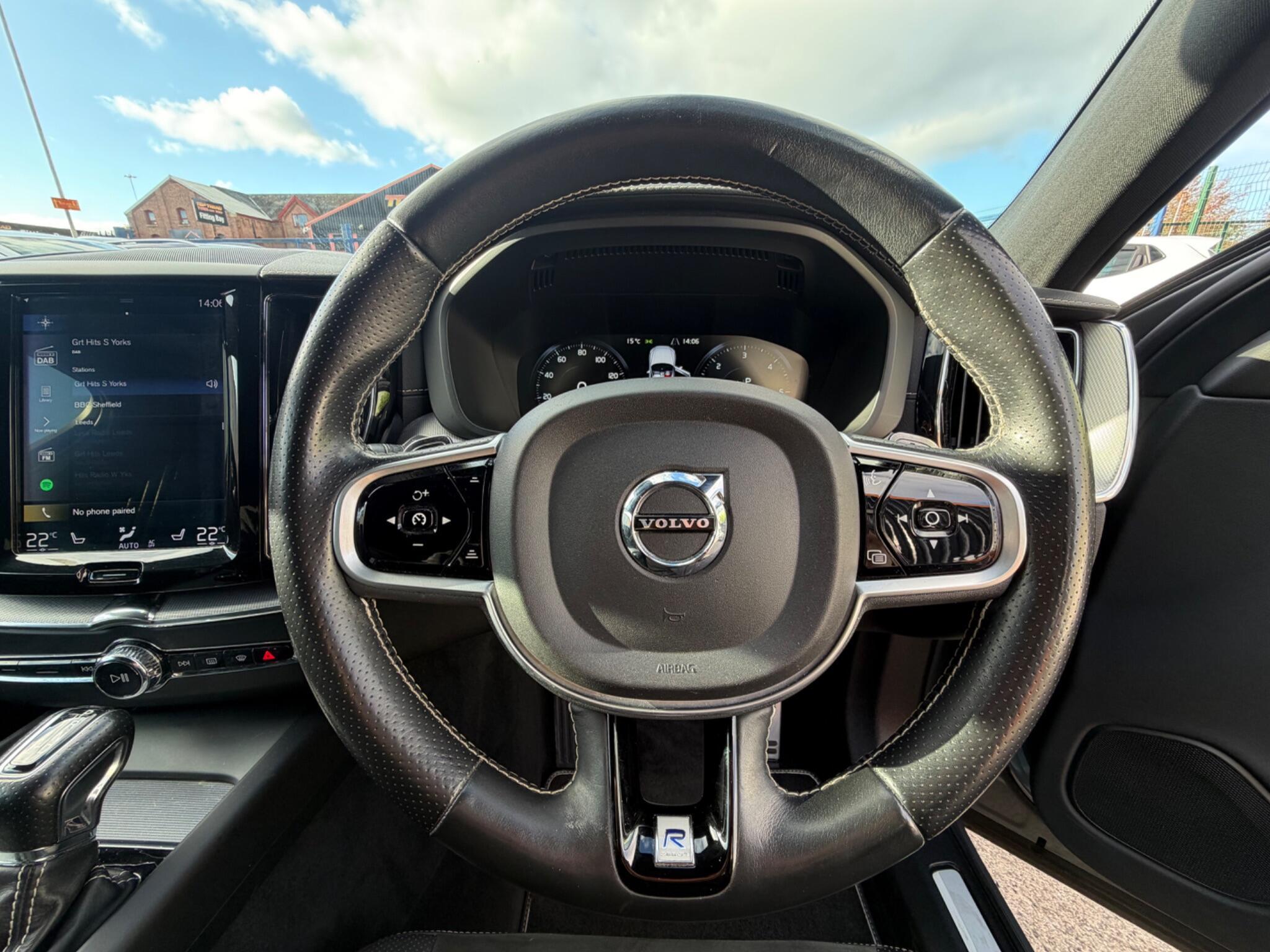 Volvo XC60 - Image 18