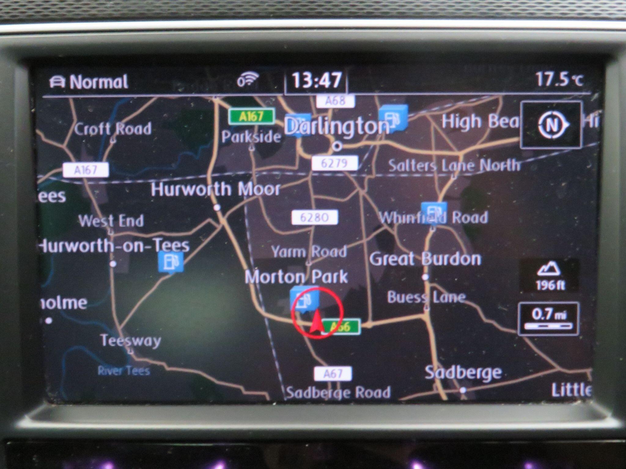 Volkswagen Golf - Image 19