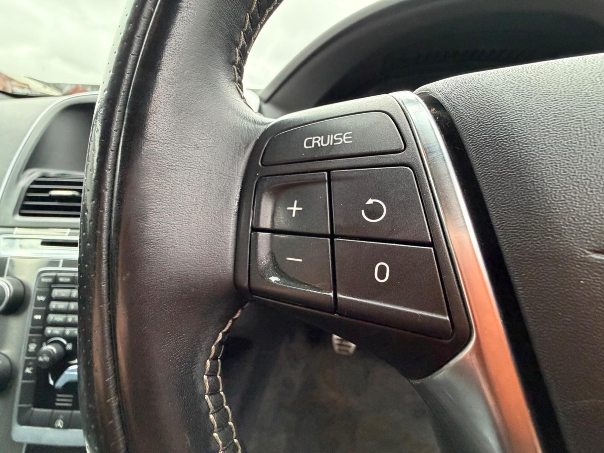 Volvo XC60 - Image 19