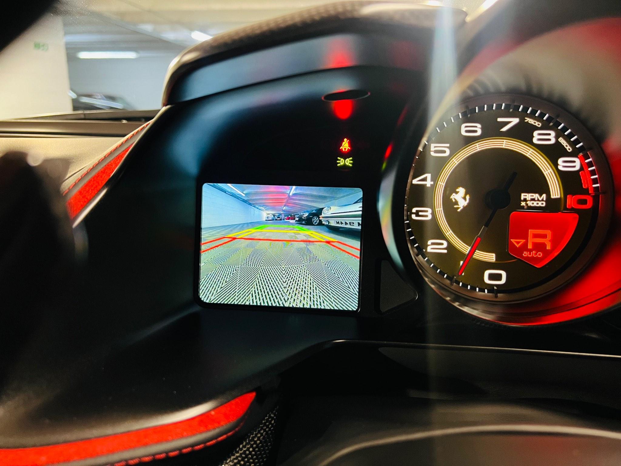 Ferrari 812 Competizione - Image 18