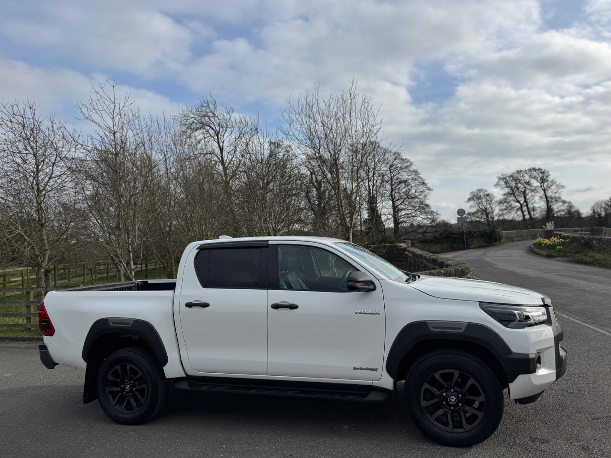 Toyota Hilux - Image 14