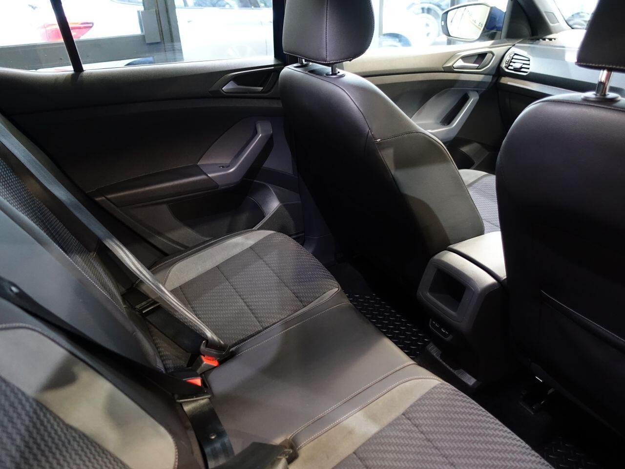 Volkswagen T-Cross - Image 25